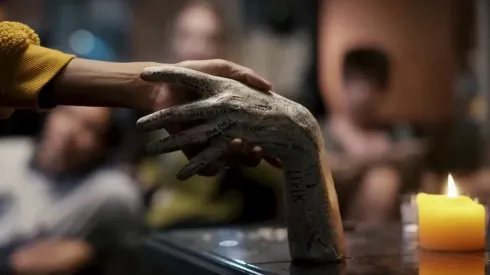 La película de la mano ha dejado intrigados a cientos de usuarios de TikTok. Aquí resolvemos el misterio.