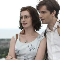 ¿One Day con Anne Hathaway está en Netflix? Dónde ver la película que llegó antes de la serie