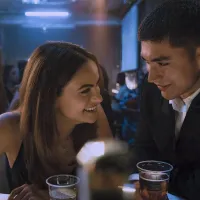 Ascenso: quién es Camila Mendes y el reparto de la película romántica de Prime Video