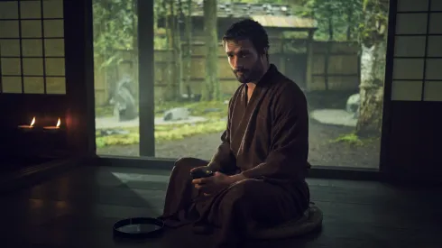 La serie cuenta en su reparto principal con Cosmo Jarvis.