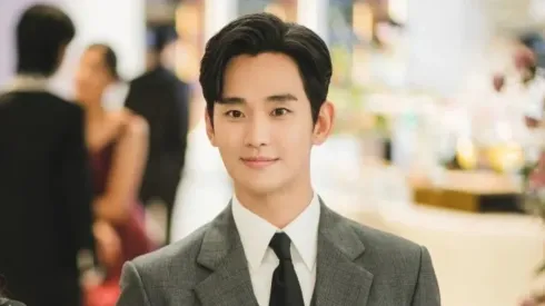 Kim Soo Hyun es el protagonista de ‘La reina de las lágrimas’