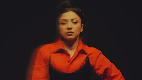 Mon Laferte actualmente se encuentra concretando su gira promocional por su más reciente disco autopoiética.