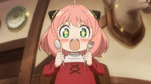 Anya es uno de los personajes que más se luce a través de la historia de Spy x Family Código: Blanco.