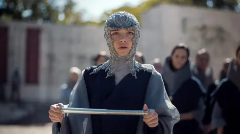 Florence Pugh tiene créditos en la cinta.