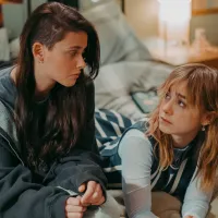 ¿De qué películas conoces a Nicole Wallace y Clara Galle de Ni una más, serie de Netflix?