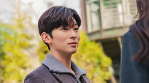 Park Kang Hyun es uno de los protagonistas de estas series de drama coreanas.