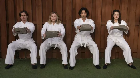 Horario de estreno de Cobra Kai 6 en Netflix.