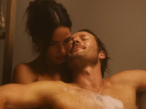 Cómplices del engaño, ¿está en Netflix? Dónde ver la película con Glen Powell y Adria Arjona