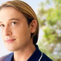 En vivo desde el más allá, con Tyler Henry, en Netflix: cuántos capítulos tiene, cuándo y a qué hora se estrenan