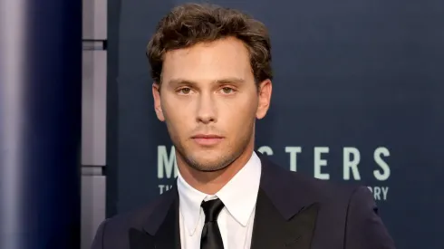 Cooper Koch es Erik en ‘Monstruos’, la historia de los hermanos Menendez en Netflix.