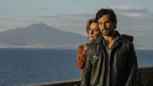 La serie está protagonizada por Monica Guerritore y Giacomo Gianniotti.