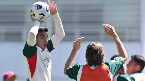 Charly Rodríguez podría ser titular con la Selección mexicana frente a Jamaica.
