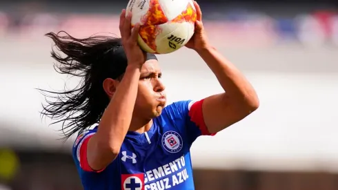 Jerry Flores fue operado el pasado fin de semana.