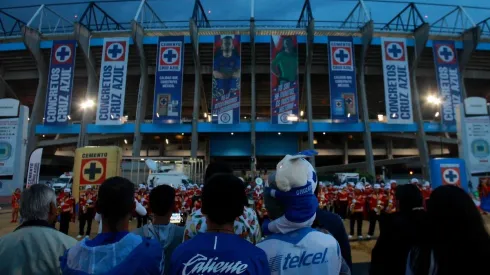 La afición de Cruz Azul ha asistido masivamente a los juegos en el Azteca
