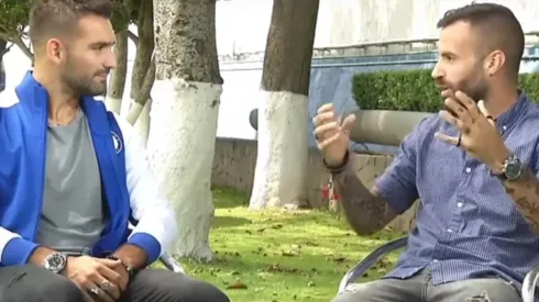 Caute y Crosas tuvieron una larga conversación