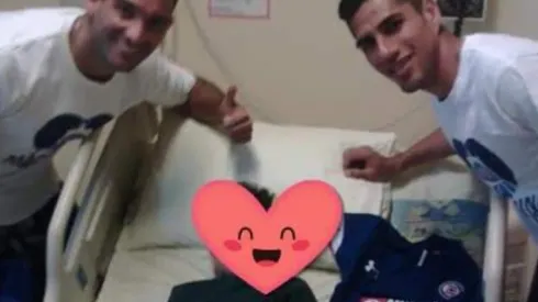 El plantel de la Máquina visitó el Hospital Shriners el día de ayer. (UAzules_)