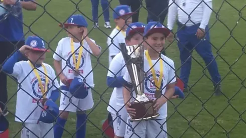 El hijo de Chuy Corona fue campeón con Cruz Azul. (Archivo)