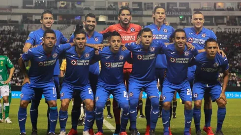Cruz Azul cambió su formación.
