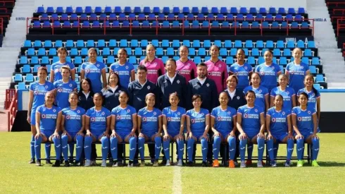 Cruz Azul Femenil y su fotografía de la temporada. (Foto: @AzulFemenil)