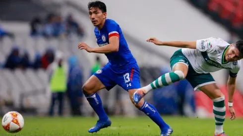 Mena dejó Cruz Azul en diciembre.