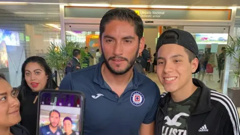 José de Jesús Corona se tomó fotos con los aficionados