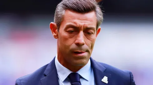 Pedro Caixinha fue operado con éxito de una hernia umbilical