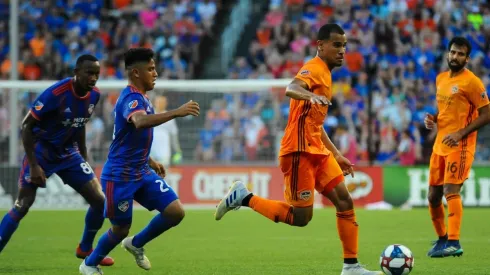 La llegada de Mauro Manotas a Cruz Azul está prácticamente sellada