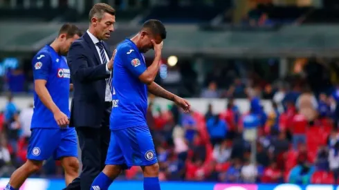 Elías Hernández junto a Pedro Caixinha.