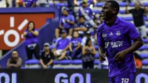 Presidente de Emelec confirma que Angulo ya es de Cruz Azul