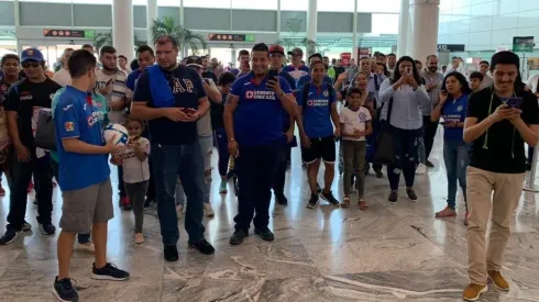 El masivo recibimiento a Cruz Azul en Guadalajara antes de enfrentar a Atlas