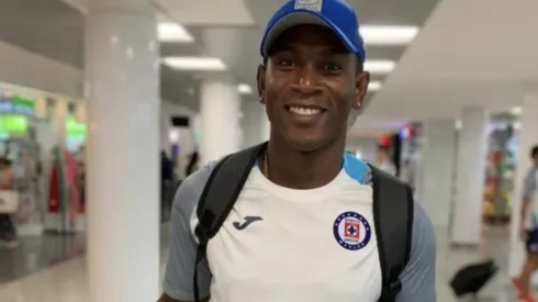Excelente: Angulo reporta con Cruz Azul en USA y jugará Leagues Cup