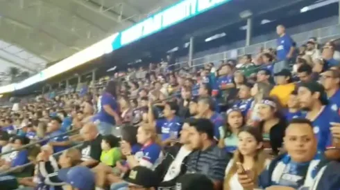 La más fiel: Afición de Cruz Azul repleta el estadio de LA Galaxy