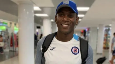 Bryan Angulo en Cruz Azul.