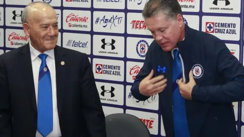 ¿Vuelve Peláez o se va?