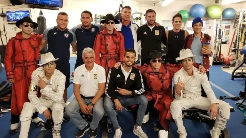 Plantel de Cruz Azul y Tigres visitan el Cirque du Soleil en Las Vegas