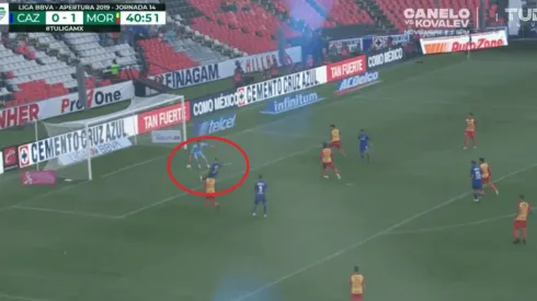 Una serie de paredes, centro del "Cata" y golazo de "Cabecita" para el 1-1