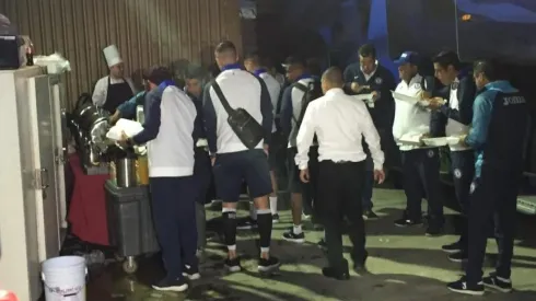 Voto de silencio: Cruz Azul sale de El Volcán sin declaraciones y todos juntos