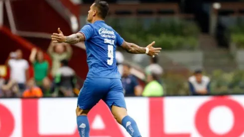 Milton Caraglio alcanzó 705 minutos sin gol, más que los 520 con Caixinha