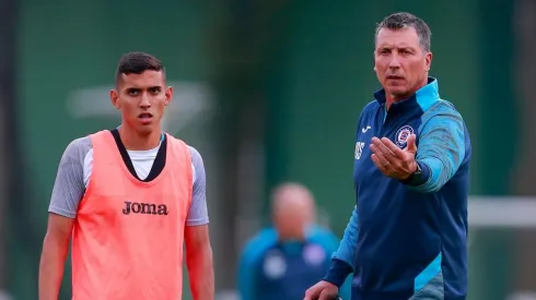 "No les cae bien Siboldi…": SanCadilla revela problemas internos en el plantel de Cruz Azul