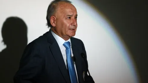 En medio del discurso de Chaco Giménez, la afición abucheó a Guillermo Álvarez