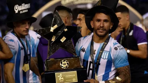 En seis meses pasó de ser desechado en Cruz Azul a titular en su país