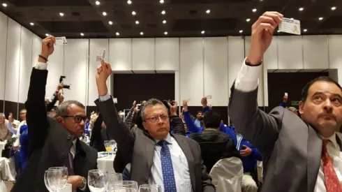 Grupo de socios de la Cooperativa desayuna con la directiva y respalda a Billy Álvarez