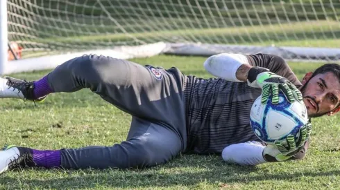 ¡Por fin! Corona firma su renovación con Cruz Azul y se queda hasta 2021