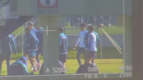 Pol sigue entrenando en Cruz Azul mientras sella su pase a Boca