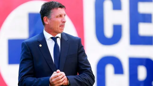 Los aficionados de Cruz Azul vuelven a pedir #FueraSiboldi en rrss