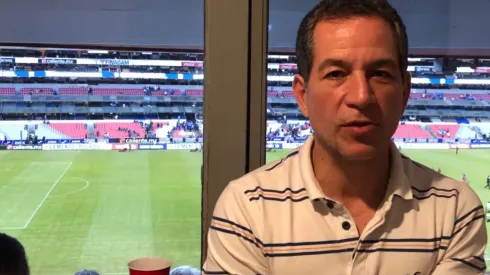 El periodista vuelve a emprender contra Billy Álvarez