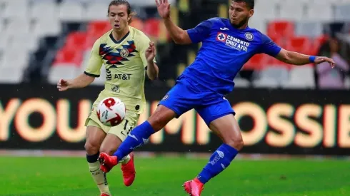 El paraguayo haciendo lo que mejor le sale, anular a Sebastián Córdova