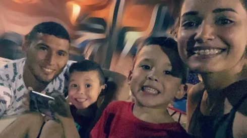 El noble gesto de Juan Escobar con familias humildes de Paraguay