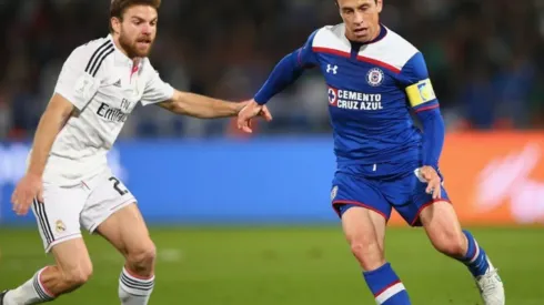 Torrado disputa un balón con Asier Illaramendi