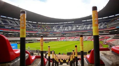 ¿Por qué la cancha del Azteca tiene marcas de NFL en el césped?
